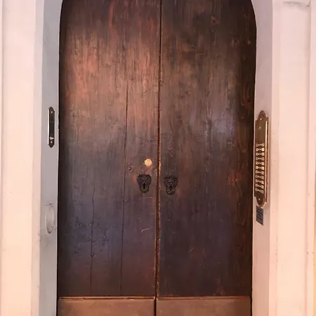 Via Del Pratello 61